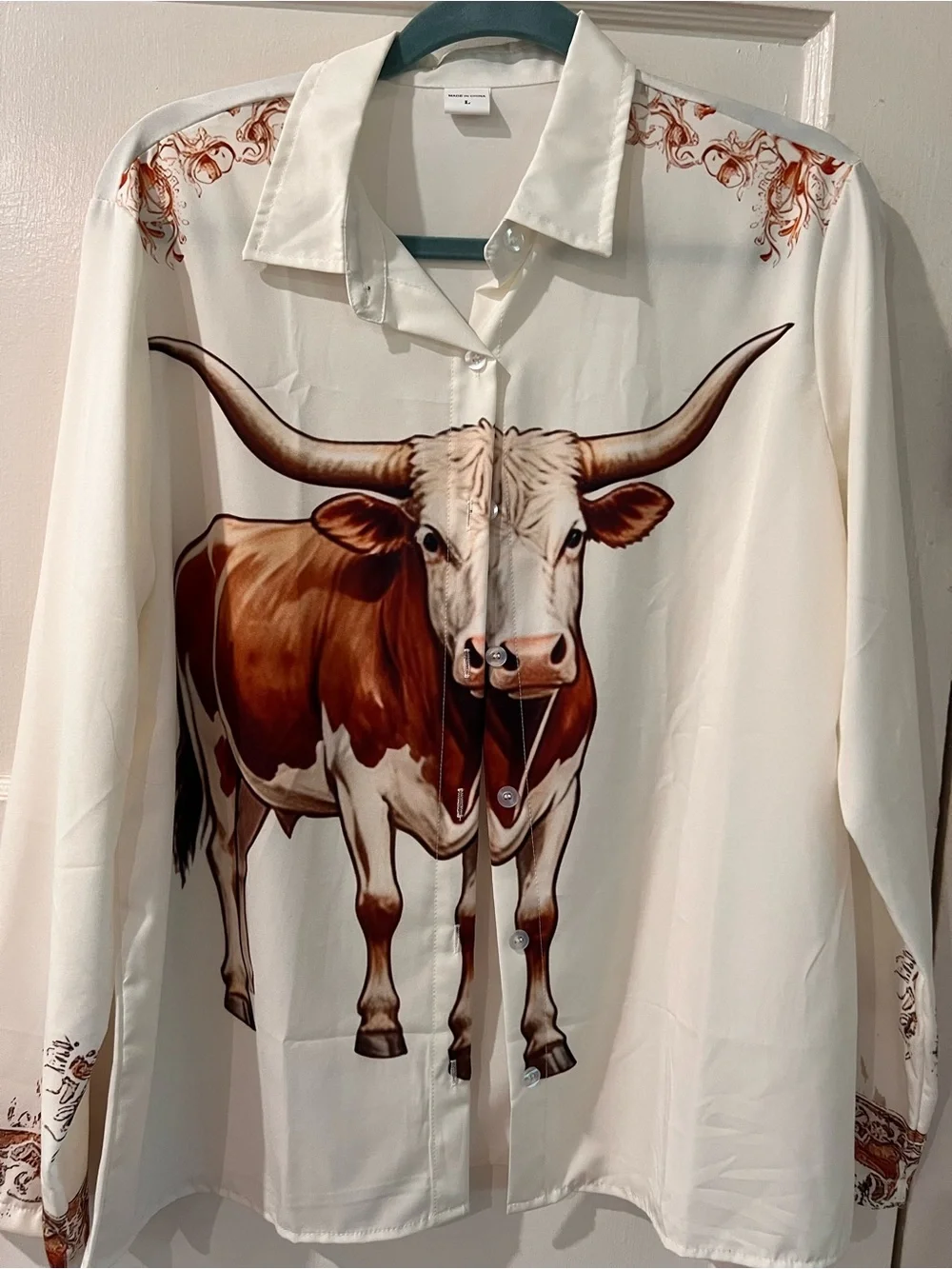 Unbranded Cream Longhorn Graphic Button-Up Shirt